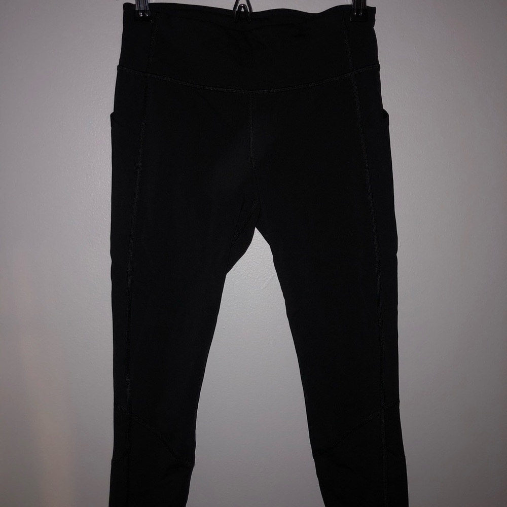 3/4 length lululemon leggings